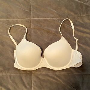PINK VICTORIAS SECRET T-SHIRT BRA WHITE
